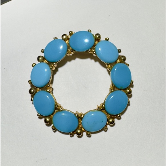 Vintage Turquoise Round Shaped Pin/ Broach. Gold With Turquoise Cabochons - Picture 9 of 14